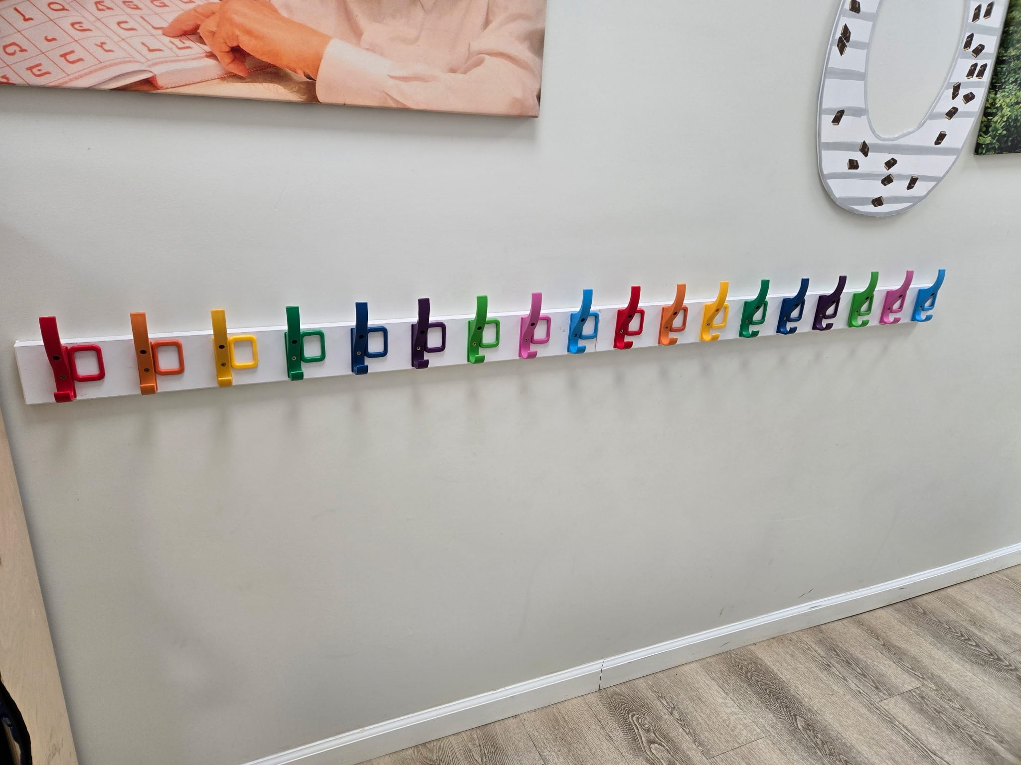 Hook Rack with Picture Frames